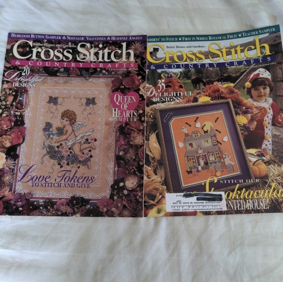 7 Vintage Back Issues of Cross Stitch and Country Crafts - Picture 3 of 5